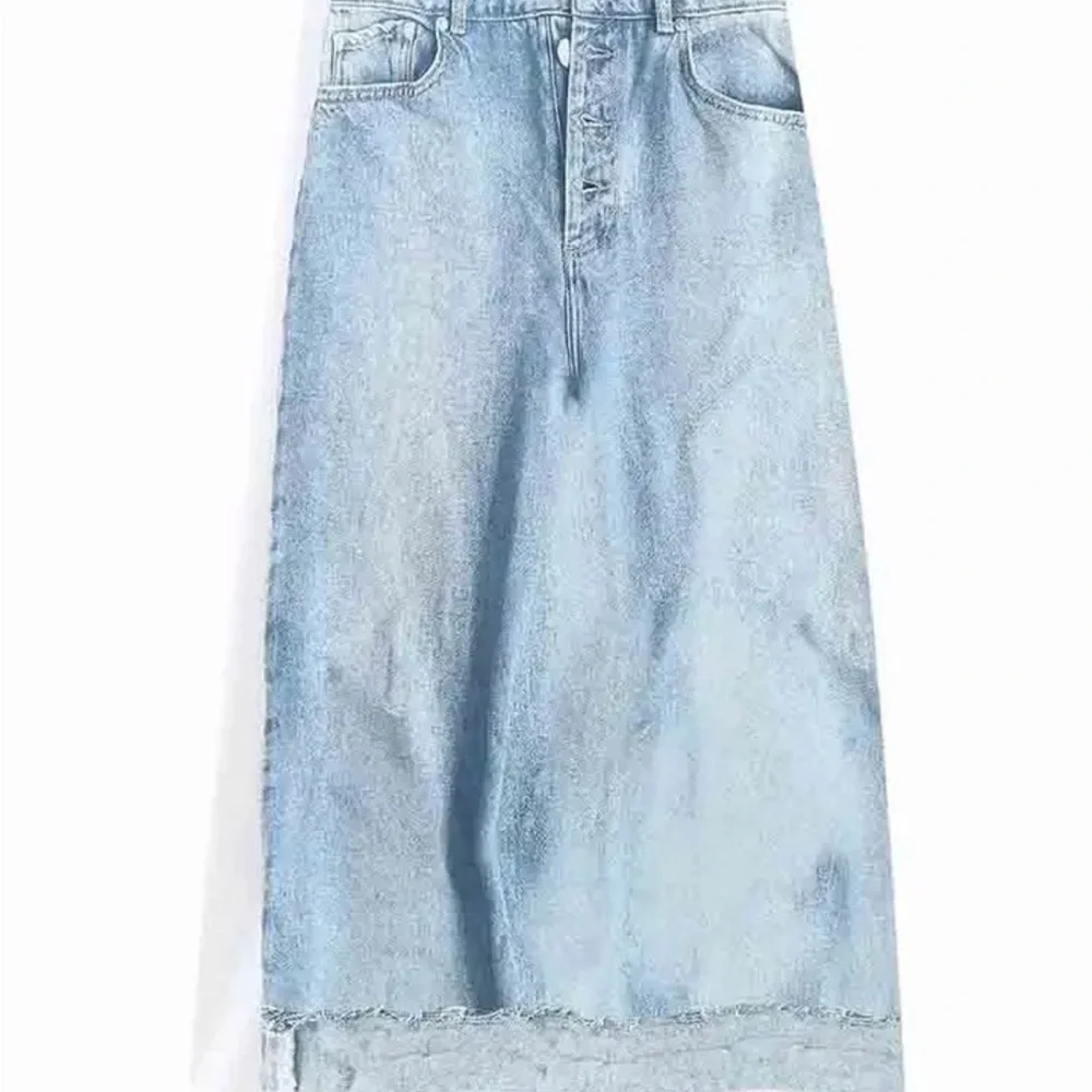 SATIN DENIM PRINT SKIRT |Size XS - Picture 5 of 6